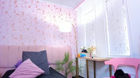 Amelia Adams online show from November 5, 2025, 7:14 pm