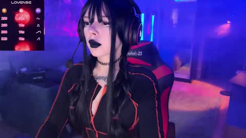 Amelia Aley  online show from November 3, 2025, 9:10 am