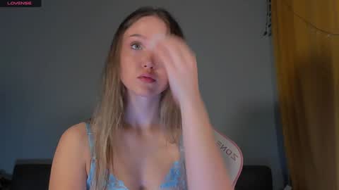 Snapshot of amelia_lein chatting on December 19, 2024, 11:35 pm Your Amelia online show from December 19, 2024, 11:35 pm