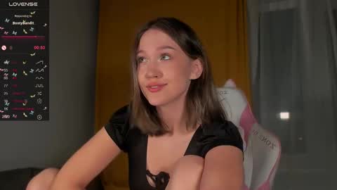 Snapshot of amelia_lein chatting on March 6, 2025, 11:31 pm Your Amelia online show from March 6, 2025, 11:31 pm