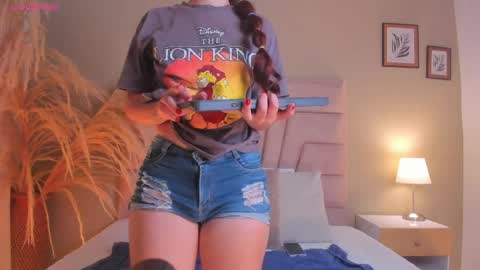  Amelia  online show from April 1, 2026, 6:27 pm