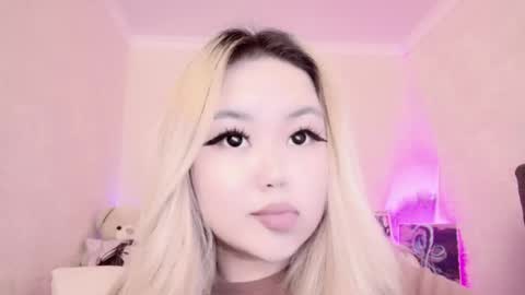 Amelia online show from February 24, 2025, 1:24 am