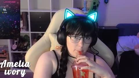Snapshot of ameliaivory chatting on July 23, 2026, 1:41 am ameliaivory online show from July 23, 2026, 1:41 am