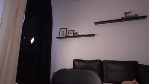 Amelia   online show from October 12, 2025, 8:24 am