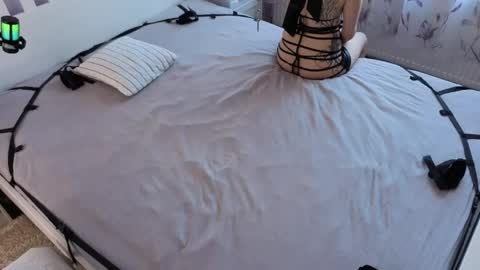 Snapshot of ameliawhitex chatting on May 8, 2026, 8:08 am Call me Pixie or Amy xxx online show from May 8, 2026, 8:08 am