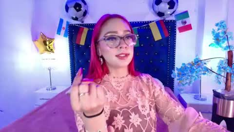 Amelie online show from June 26, 2026, 3:22 am