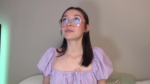 Snapshot of amelie_bss chatting on February 18, 2025, 8:25 pm Amelie online show from February 18, 2025, 8:25 pm