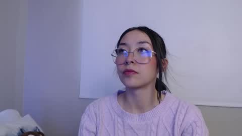 Snapshot of amelie_bss chatting on February 25, 2025, 8:41 pm Amelie online show from February 25, 2025, 8:41 pm