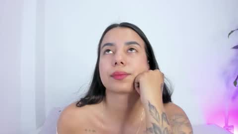 Amelie  online show from November 26, 2025, 11:28 pm