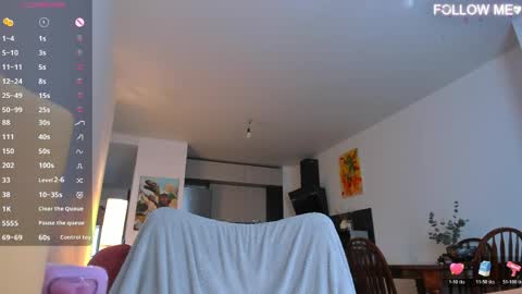 Snapshot of ameliefiry chatting on April 15, 2026, 8:32 am Amelie online show from April 15, 2026, 8:32 am