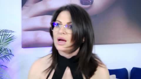 Snapshot of ameliekeys chatting on January 17, 2025, 3:00 pm Amelie online show from January 17, 2025, 3:00 pm
