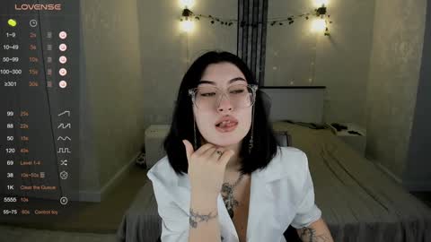 Snapshot of ameliya_sun chatting on January 22, 2025, 5:06 pm Aylin online show from January 22, 2025, 5:06 pm