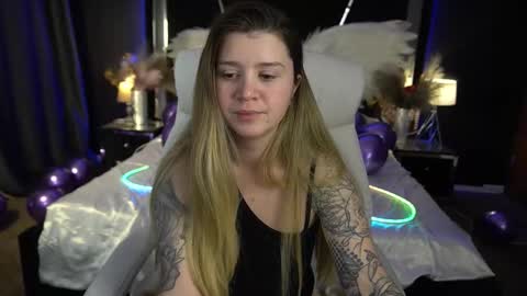 Snapshot of amellymillyy chatting on January 17, 2026, 2:11 pm amellymillyy online show from January 17, 2026, 2:11 pm