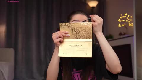 Amy  online show from February 19, 2026, 2:07 am