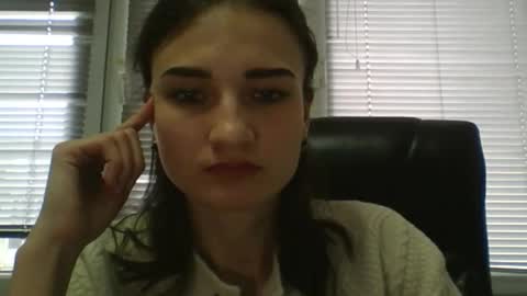 Snapshot of amethystnight_ chatting on February 13, 2025, 12:54 pm Julia  online show from February 13, 2025, 12:54 pm
