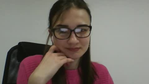 Snapshot of amethystnight_ chatting on February 18, 2025, 2:27 pm Julia  online show from February 18, 2025, 2:27 pm