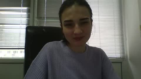 Snapshot of amethystnight_ chatting on February 19, 2025, 9:17 am Julia  online show from February 19, 2025, 9:17 am