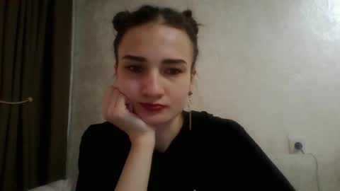 Snapshot of amethystnight_ chatting on March 4, 2025, 6:37 am Julia  online show from March 4, 2025, 6:37 am