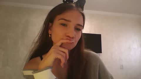 Snapshot of amethystnight_ chatting on September 22, 2025, 9:22 am Julia  online show from September 22, 2025, 9:22 am