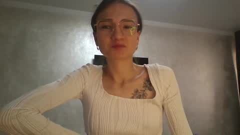 Snapshot of amethystnight_ chatting on October 20, 2025, 5:30 am Julia  online show from October 20, 2025, 5:30 am