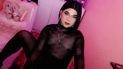 Snapshot of amiadoll chatting on February 8, 2025, 2:16 pm Queen Mireska online show from February 8, 2025, 2:16 pm