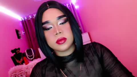 Snapshot of amiadoll chatting on March 5, 2025, 3:07 pm Queen Mireska online show from March 5, 2025, 3:07 pm