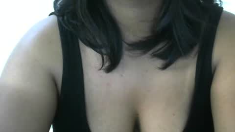 amichouu online show from November 26, 2025, 9:54 am