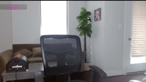 Snapshot of amilustxx chatting on January 8, 2025, 6:52 pm amilust online show from January 8, 2025, 6:52 pm