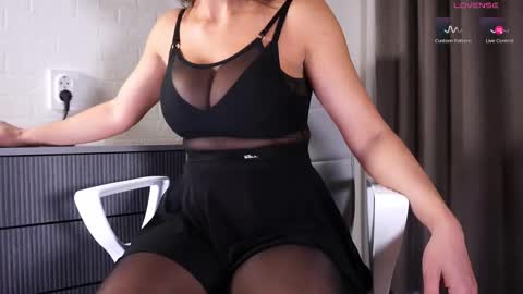 Amina Next stream 161124 in 1800  UTC3 online show from February 13, 2026, 5:47 am