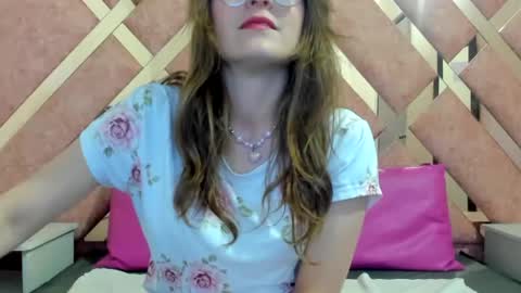 amira xx2 online show from June 26, 2026, 1:04 pm