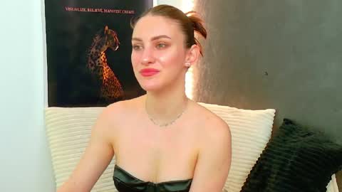 Amira online show from May 16, 2026, 3:25 am