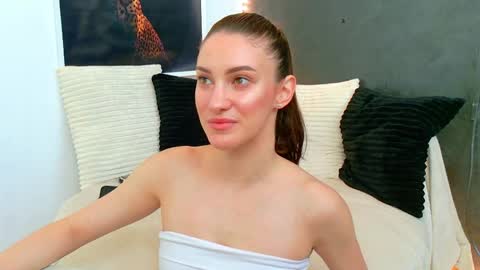 Amira online show from June 5, 2026, 4:19 am