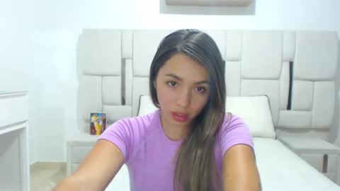 Snapshot of ammy_velez chatting on January 17, 2025, 8:55 pm ammy_velez online show from January 17, 2025, 8:55 pm