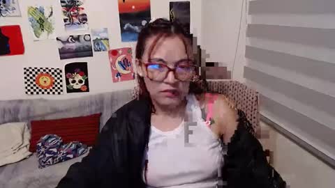 yisel online show from March 8, 2025, 12:00 am