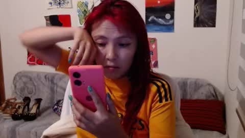 yisel online show from September 10, 2025, 2:33 am