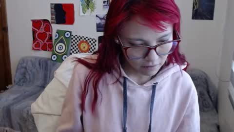 yisel online show from September 19, 2025, 6:08 pm