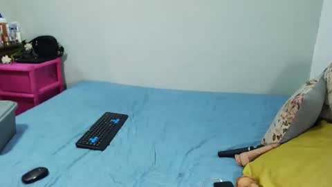Snapshot of amnicol chatting on June 3, 2026, 2:19 pm amnicol online show from June 3, 2026, 2:19 pm