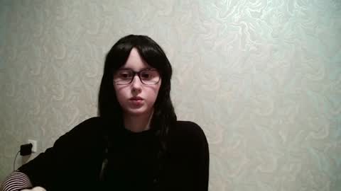 Amomira honeyx online show from May 4, 2026, 3:19 pm