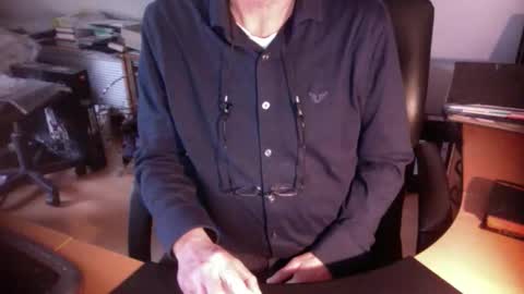 Amor2200 online show from January 20, 2025, 12:39 pm