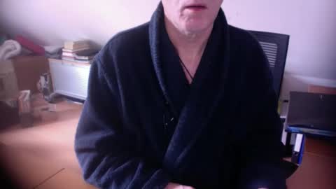 Amor2200 online show from February 4, 2026, 12:00 pm