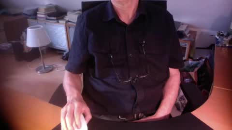 Amor2200 online show from June 15, 2026, 7:43 am