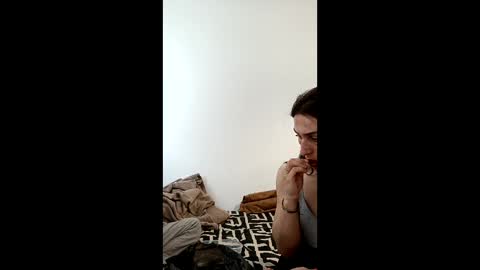 Snapshot of amor_fatia chatting on June 10, 2026, 4:06 pm amor_fatia online show from June 10, 2026, 4:06 pm