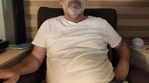 AmorLin online show from April 21, 2026, 8:55 pm