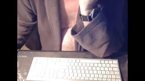 Snapshot of amslave4f chatting on December 1, 2024, 10:32 pm amslave4f online show from December 1, 2024, 10:32 pm