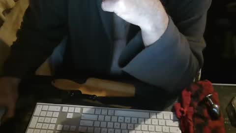 Snapshot of amslave4f chatting on February 8, 2025, 8:20 am amslave4f online show from February 8, 2025, 8:20 am