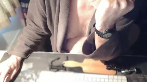 amslave4f online show from January 7, 2026, 3:47 pm