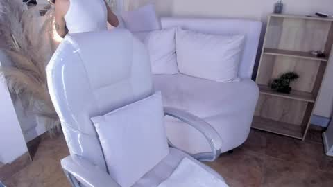 Snapshot of amy_kiitty chatting on March 4, 2025, 8:27 pm online show from March 4, 2025, 8:27 pm