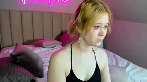 Amy online show from January 20, 2025, 4:21 am