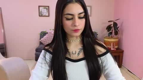 Amy online show from November 5, 2025, 8:42 pm