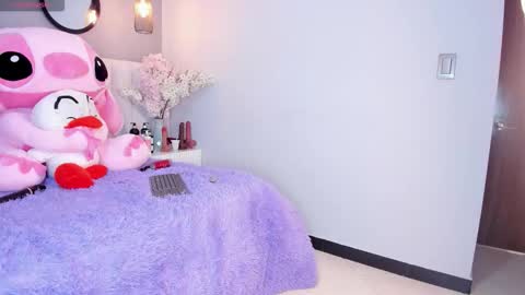 Snapshot of amy_miller2 chatting on February 11, 2026, 2:22 pm Amy online show from February 11, 2026, 2:22 pm